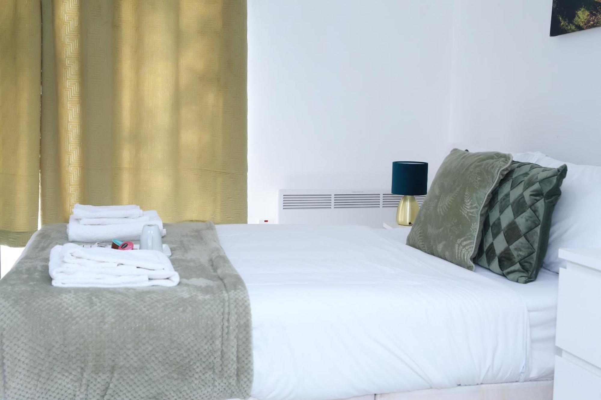 Central Harrow Cozy Apartment With Free Parking Harrow on the Hill Eksteriør bilde